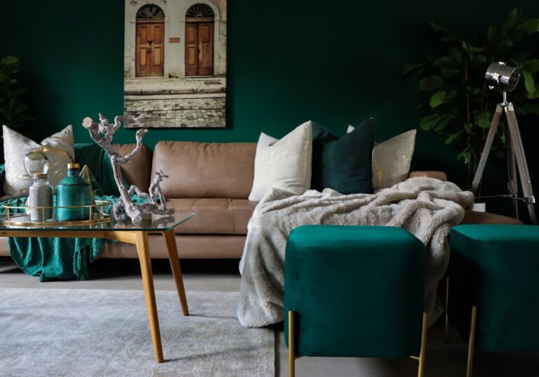 How to Choose the Perfect Color Palette for Your Home
